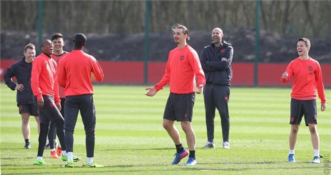 Man Utd ron ra tieng cuoi chuan bi tiep don Rostov hinh anh 6