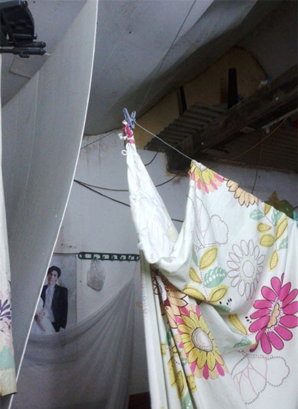 Nhật ký nàng dâu phố cổ: Nơi tôi ở, người ta nhịn yêu vì nhà chật, ăn theo cữ, tắm theo ca... - Ảnh 1.