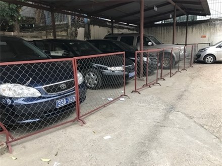 6 chiếc xe công của Sở LĐTB&XH Hà Nội được