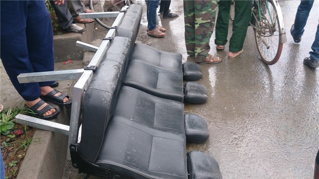 Hien truong oto tai dam xe don dau, 17 nguoi thuong vong hinh anh 6