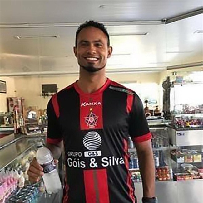 Doi bong Brazil tra gia vi chieu mo thu mon giet nguoi hinh anh 1