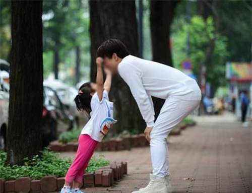 chuyen "ga trong nuoi con de hon tuong tuong" cua ong bo don than nhan nghin luot like - 2