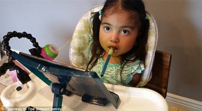 Nếu bạn đã từng bật khóc vì cô bé bóng rổ, thì cũng sẽ động lòng với thiên thần kém may mắn này - Ảnh 16.