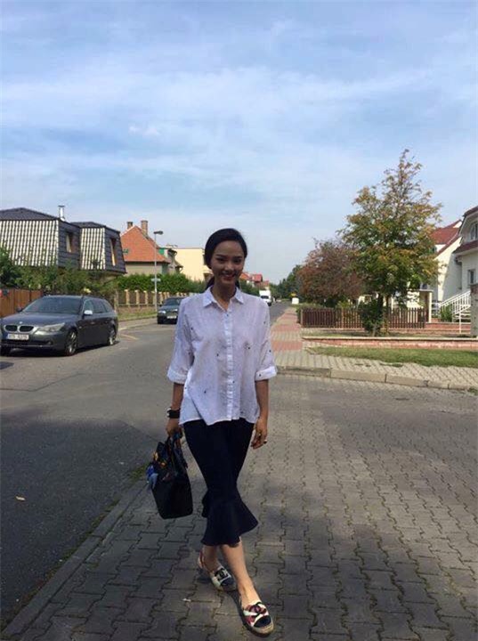 ho ngoc ha mac quan la mat, "thach thuc" hoi chi em ban di - 3