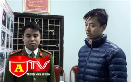 Hanh trinh buoc nghi can xam hai be gai o Hoang Mai tra tay vao cong - Anh 2