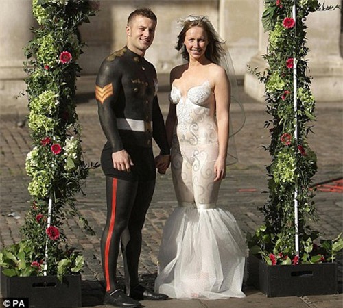 khoa than dao pho nhung co gai nay van "danh lua" duoc tat ca moi nguoi - 5