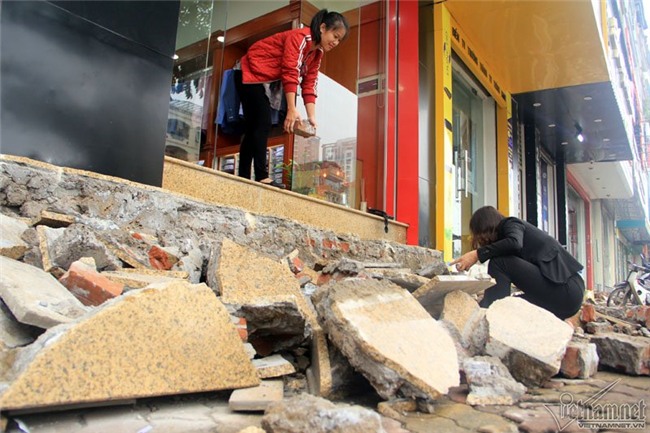 vỉa hè, vỉa hè Hà Nội, phá bậc tam cấp, lấn chiếm vỉa hè