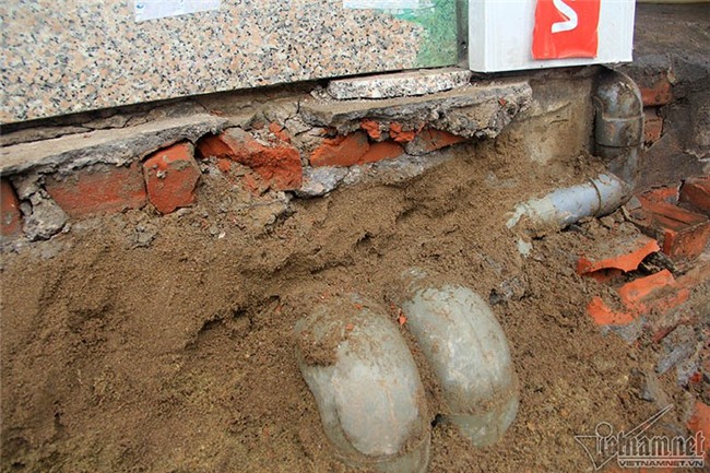 vỉa hè, vỉa hè Hà Nội, phá bậc tam cấp, lấn chiếm vỉa hè