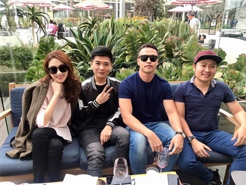 Hoa hậu Đặng Thu Thảo thân thiết với thiếu gia nghìn tỉ nhà bầu Hiển-2