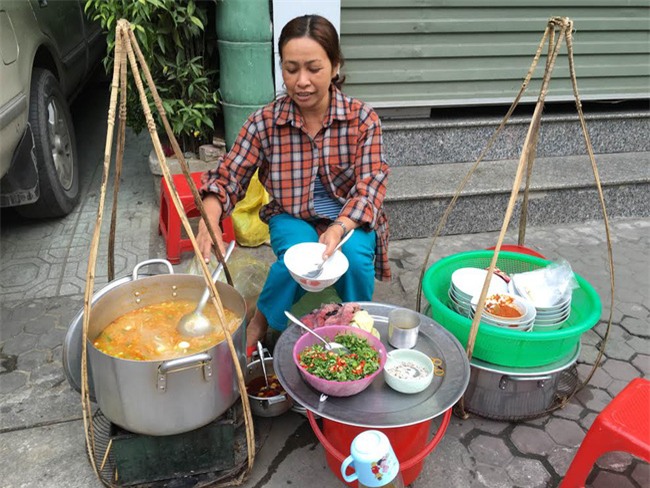 Điểm danh 5 món bánh canh dân dã những ngon nổi tiếng của Việt Nam - Ảnh 1.