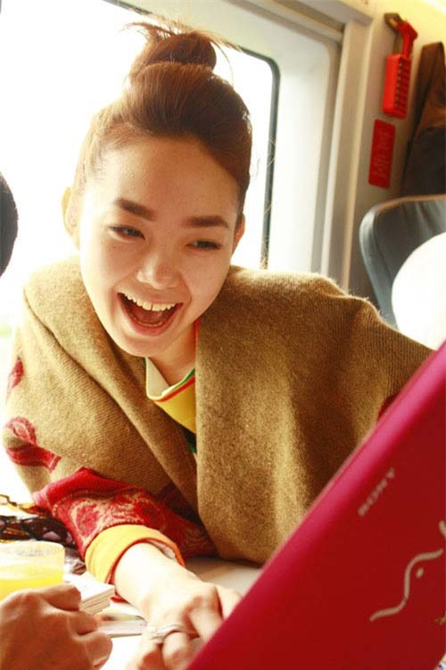 diem danh 5 my nhan so huu lan da dep min mang, san chac nhat showbiz viet - 14