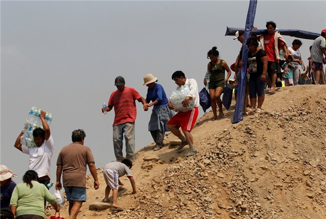 Peru chim trong bun sau lu va lo dat lich su hinh anh 9