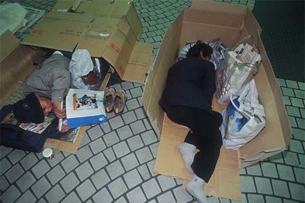 Giám đốc trẻ ở Hà Nội từ chối giúp đỡ cậu bé ăn xin và thái độ bất ngờ của mọi người - Ảnh 3.