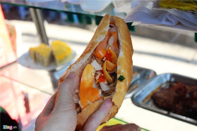 bánh mì, bánh mỳ, đông khách, xếp hàng, TP.HCM, Sài Gòn