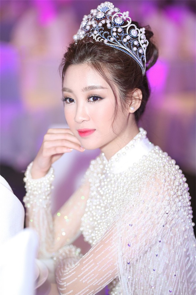 Hoa Hậu Mỹ Linh xuất hiện ấn tượng với hình ảnh gợi nhớ “Công chúa Mỵ Châu” - Ảnh 2.