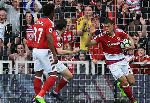 Gestede ghi bàn không lâu sau khi được vào sân