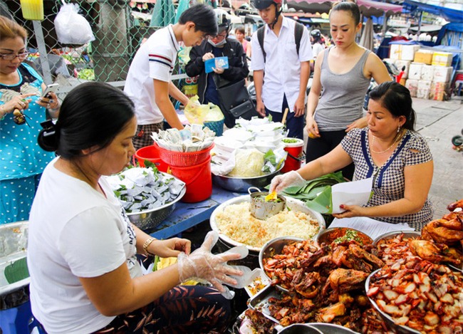 6 quán ăn bình dân chẳng cần quảng cáo nhưng lúc nào cũng tấp nập khách ở Sài Gòn - Ảnh 11.