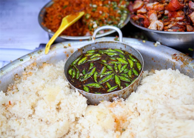 6 quán ăn bình dân chẳng cần quảng cáo nhưng lúc nào cũng tấp nập khách ở Sài Gòn - Ảnh 14.