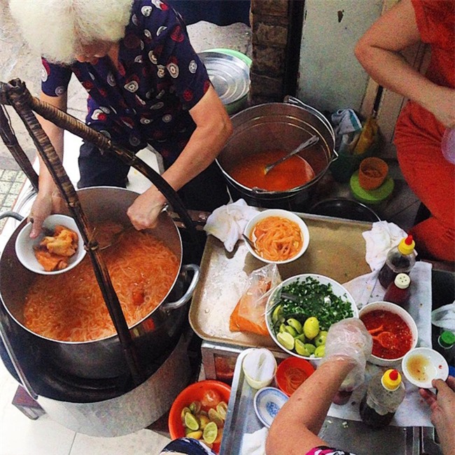 6 quán ăn bình dân chẳng cần quảng cáo nhưng lúc nào cũng tấp nập khách ở Sài Gòn - Ảnh 16.