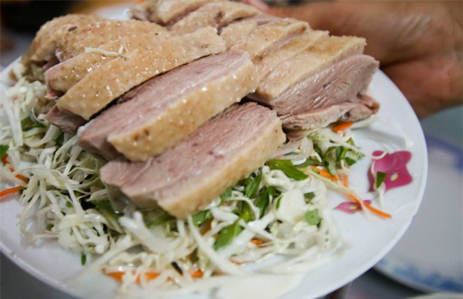 6 quán ăn bình dân chẳng cần quảng cáo nhưng lúc nào cũng tấp nập khách ở Sài Gòn - Ảnh 4.