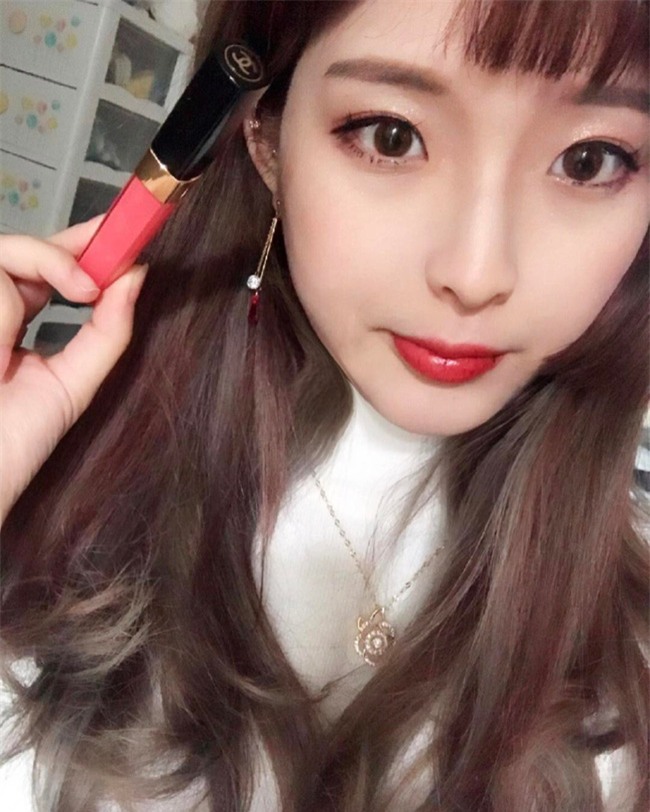 Những mốt makeup nhẹ nhàng trong trẻo nên áp dụng ngay cho cô nàng công sở - Ảnh 6.