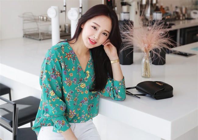 Những mốt makeup nhẹ nhàng trong trẻo nên áp dụng ngay cho cô nàng công sở - Ảnh 21.