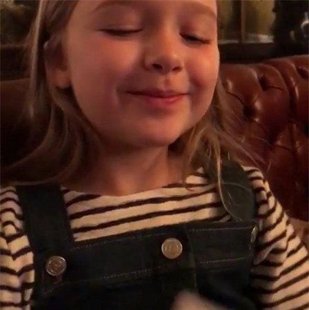 Victoria tiết lộ lý do cô hay “mượn” đồ của chồng - Ảnh 4.