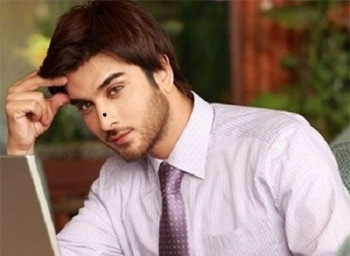 Not-ruoi-cho-thay-dau-hieu-ngoai-tinh-o-dan-ong