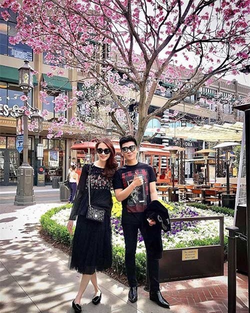 than-tien-dang-thu-thao-va-3-lan-noi-dien-trong-5-nam-lam-hoa-hau-blogtamsuvn03