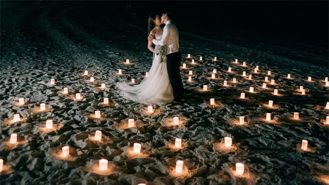 mc-thanh-trung-quy-goi-cau-hon-ban-gai-blogtamsuvn03