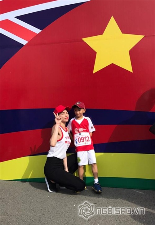 Ca sĩ hồ ngọc hà,cường đô la,hà hồ thân thiết bên cường đô la