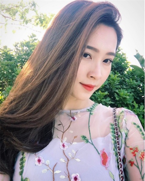 vay binh dan cua hh thu thao khien chi em "sot xinh xich" dua nhau tim mua - 1