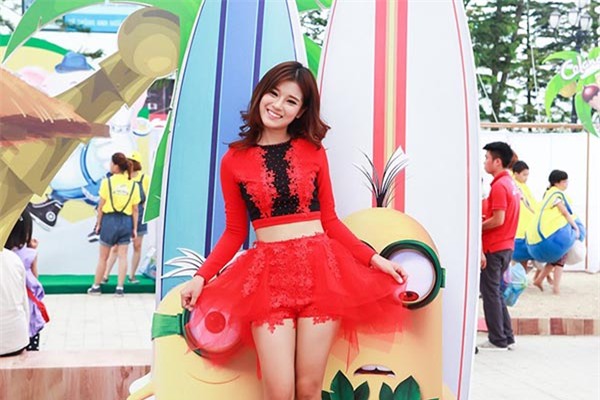 Những công việc đặc biệt của người thân sao Việt - Ảnh 7.