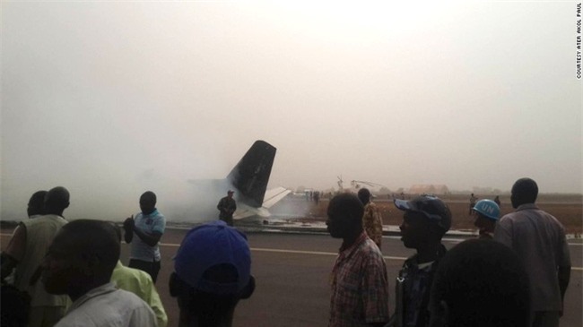 Tất cả 49 người đều sống sót thần kỳ trong tai nạn máy bay ở Nam Sudan - Ảnh 3.