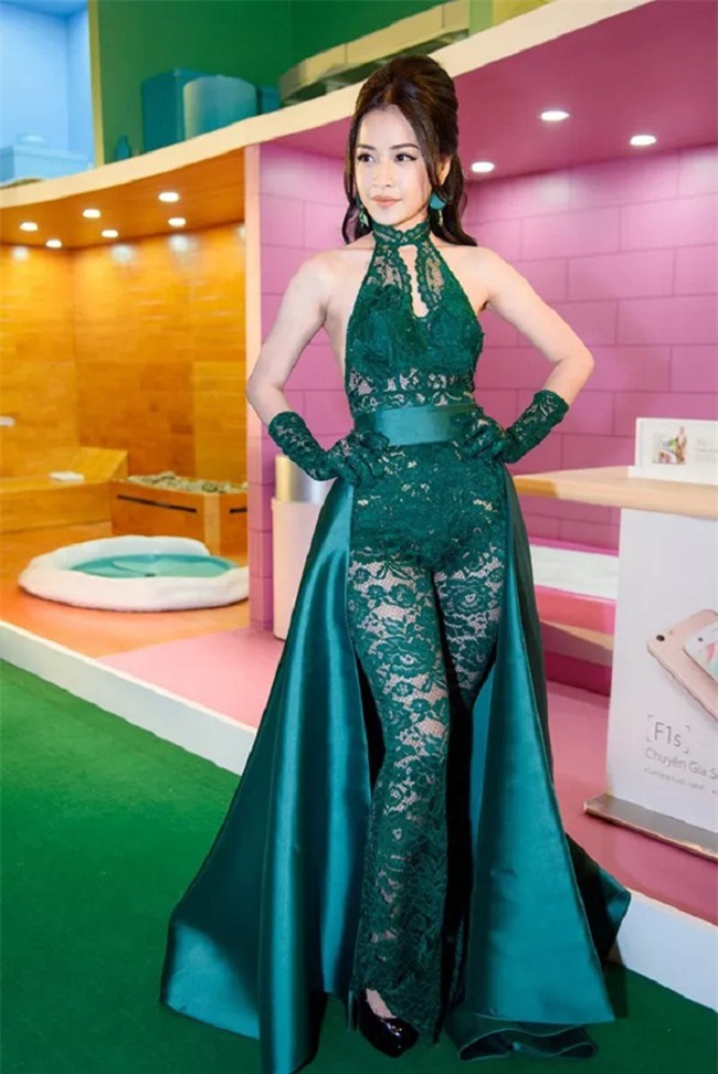 4 ngoc nu da lot xac la sexy "toi ben" hinh anh 4