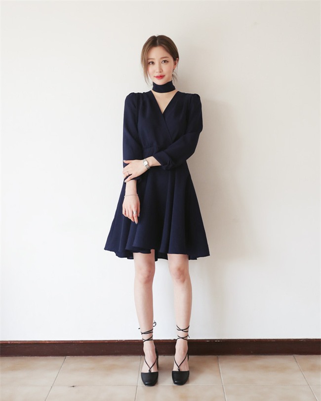 Thời tiết mát mẻ, nàng công sở tha hồ đẹp xinh với đủ kiểu váy sơmi đến sở làm mỗi ngày - Ảnh 11.