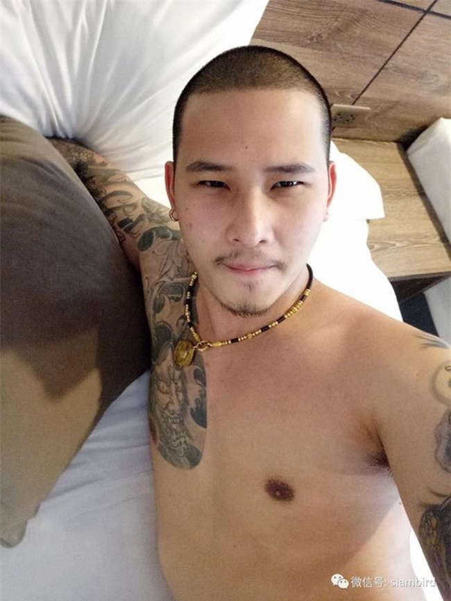 Chân dung chàng trai trẻ vượt qua 60.000 ứng viên để trở thành chồng thứ 9 của nữ đại gia Thái Lan - Ảnh 10.