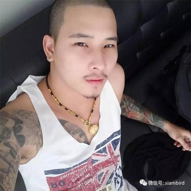 Chân dung chàng trai trẻ vượt qua 60.000 ứng viên để trở thành chồng thứ 9 của nữ đại gia Thái Lan - Ảnh 6.