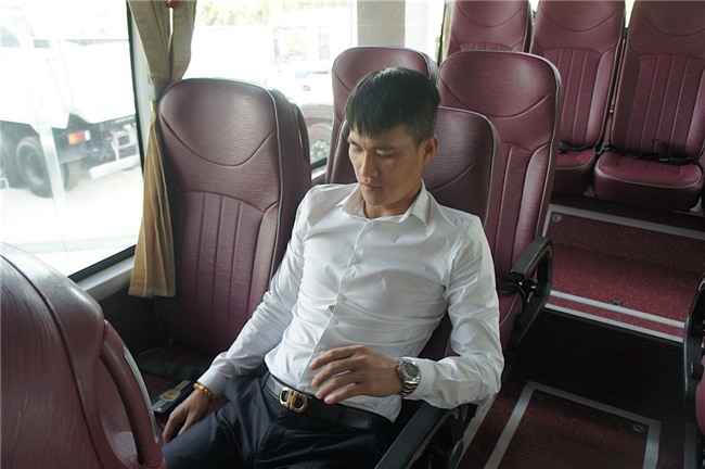Cong Vinh hao hung nhan xe moi cua CLB TP.HCM hinh anh 4