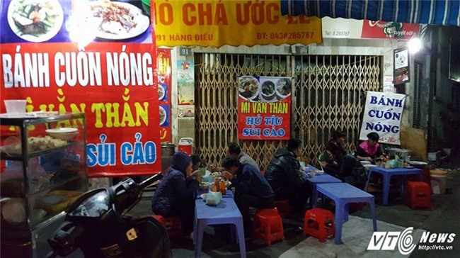 Vỉa hè, vỉa hè Hà Nội, thuê vỉa hè, kinh doanh vỉa hè, vỉa hè phố cổ, buôn bán vỉa hè