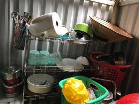 Vụ mẹ bị tố lột quần áo đuổi con gái 3 tuổi: Cháu bé chờ mẹ xin nước về tắm, không phải ngược đãi - Ảnh 3.