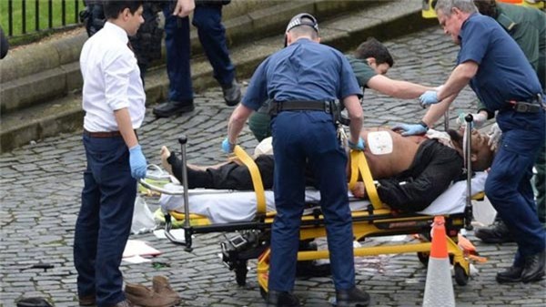 khủng bố, Anh, nổ súng bên ngoài tòa Quốc hội Anh