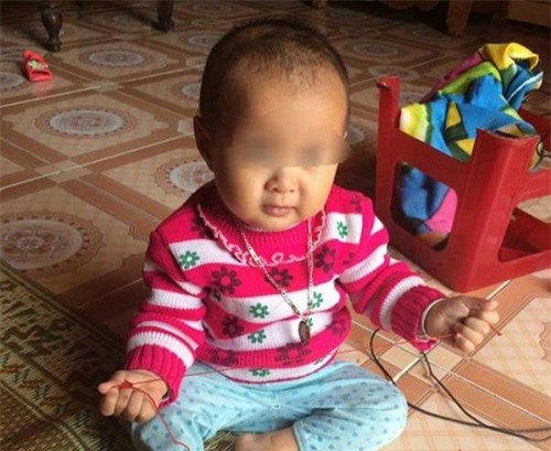 be gai 14 thang tuoi tu vong sau 36 tieng tiem vac xin viem nao - 1