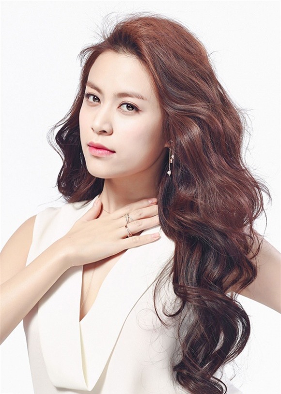 Hoàng Thùy Linh, ca sĩ Hoàng Thùy Linh, sao Việt