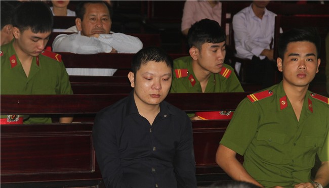 tài xế taxi giết nữ giám thị, dâm ô trẻ em, giết người