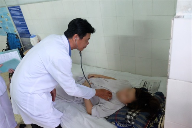 TP.HCM: Một sản phụ vỡ thai ngoài tử cung, huyết áp bằng 0 được cứu sống - Ảnh 2.