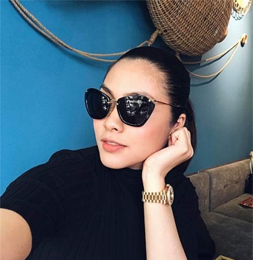 con gai tron 10 ngay tuoi, tang thanh ha lan dau tien khoe anh "cong chua" nho - 2