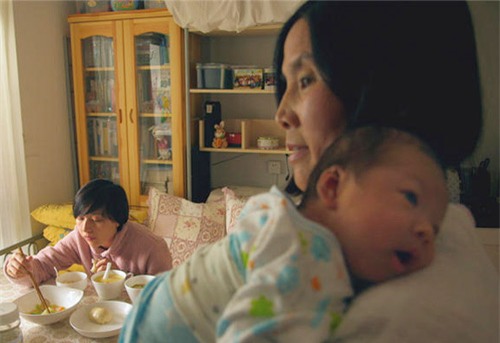 me chong hoi han ca doi vi bat con dau kieng cu khong cho tam - 1