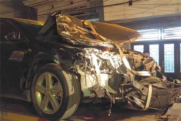 xe dien gay tai nan lien hoan