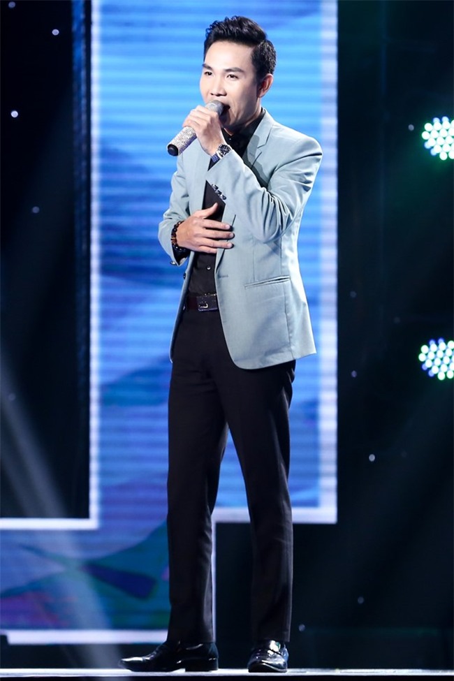 Quang Le choang khi thi sinh hat bolero bang tieng Khmer hinh anh 9